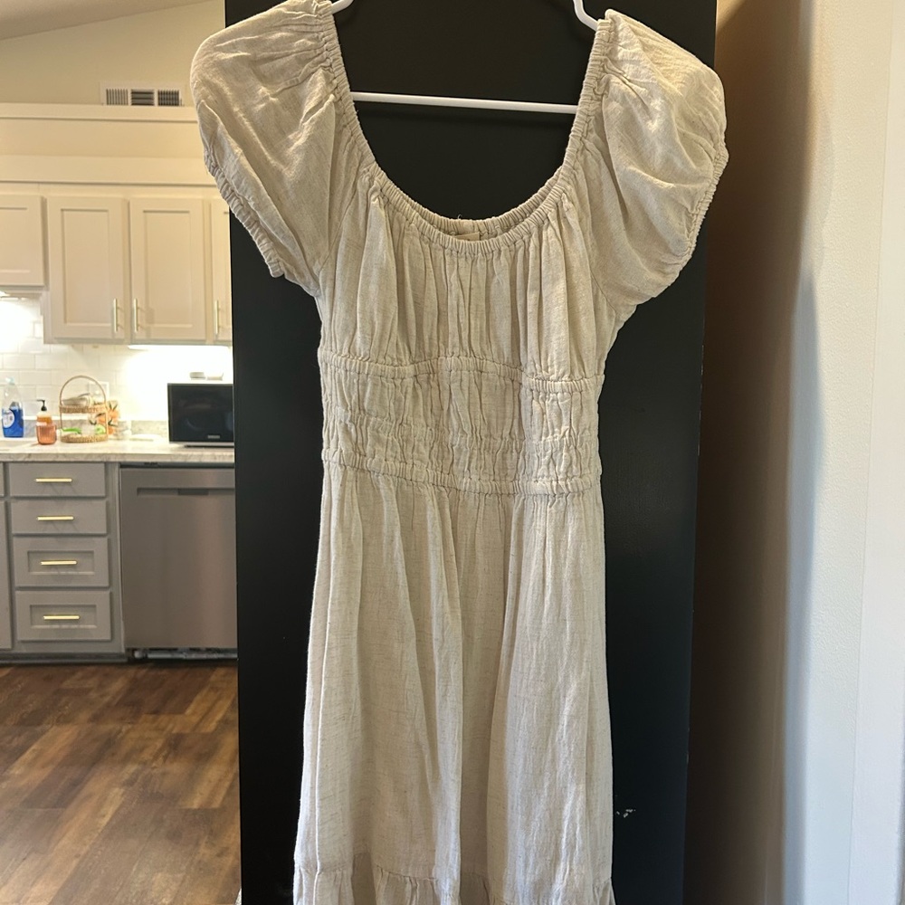 Elegant Cream Puff Sleeve Dress